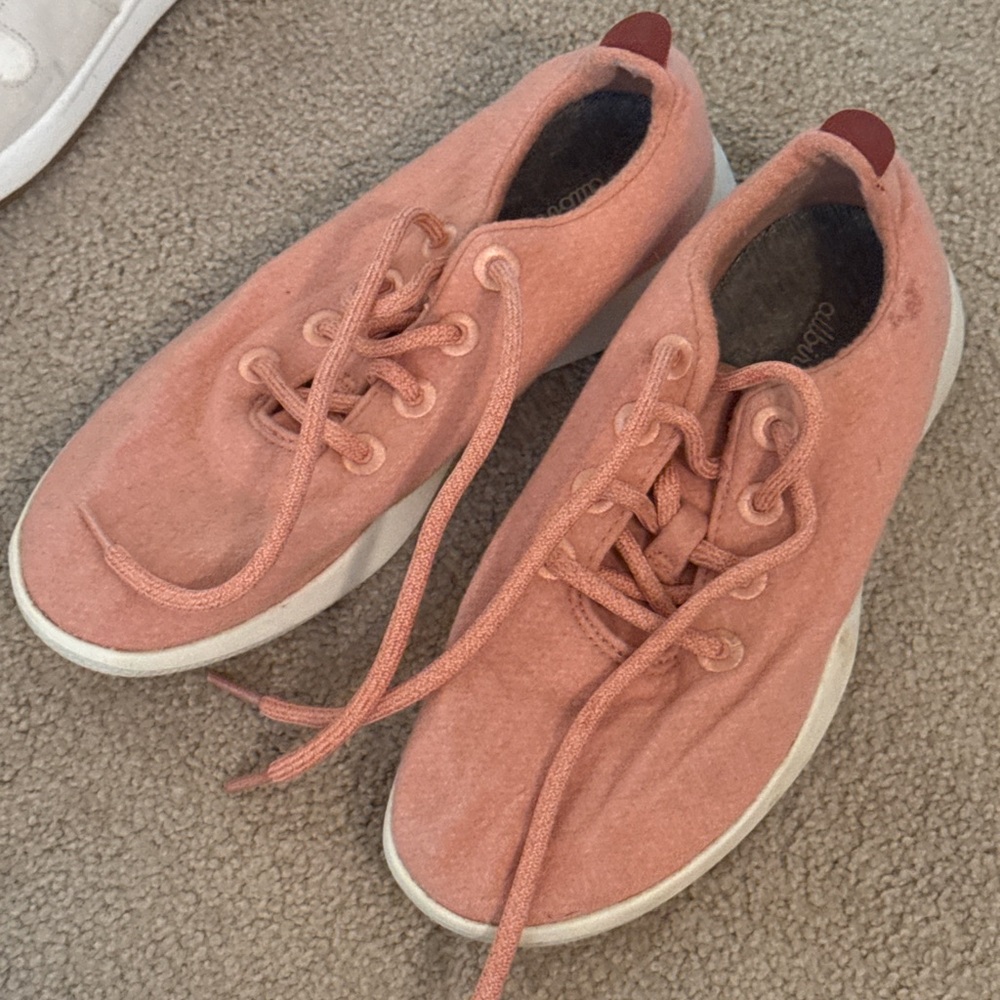 Women's Pink Casual Shoes